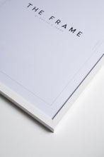 Indlæs billede til gallerivisning White Wood Frame
