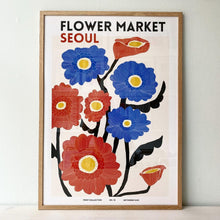 Load image into Gallery viewer, Astrid Wilson, Flower Market Seoul, 50x70
